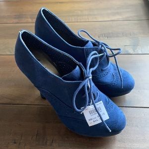 Fioni Navy Suede Oxford Booties